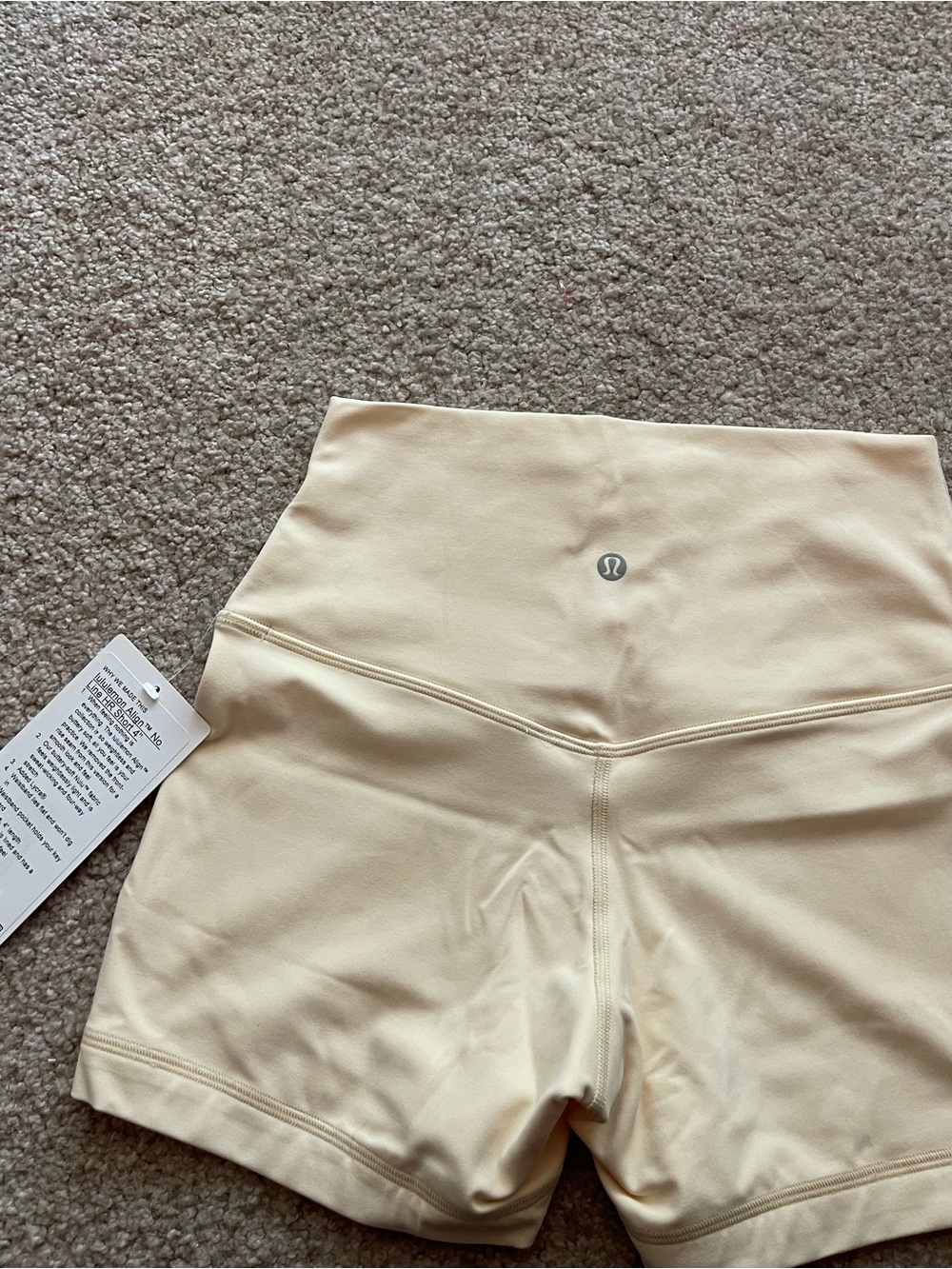 nwt lululemon align no line high rise 4inch butter cream size 6 - Picture 10 of 14
